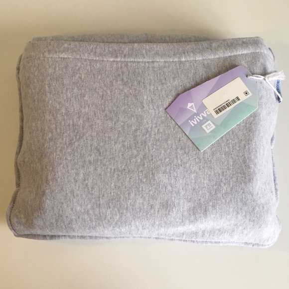 Ivivva Accessories - Lululemon Ivivva X PBTeen Sweatshirt Throw Blanket